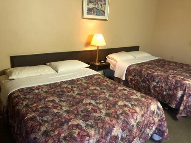 Parkwood Motor Inn Sundre Экстерьер фото